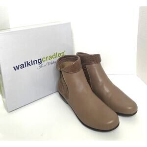 Walking Cradles Emmy Taupe Leather Ankle Bootie Women's Size 10 Medium